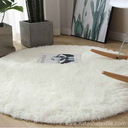 Round colorful plush bedroom floor mat